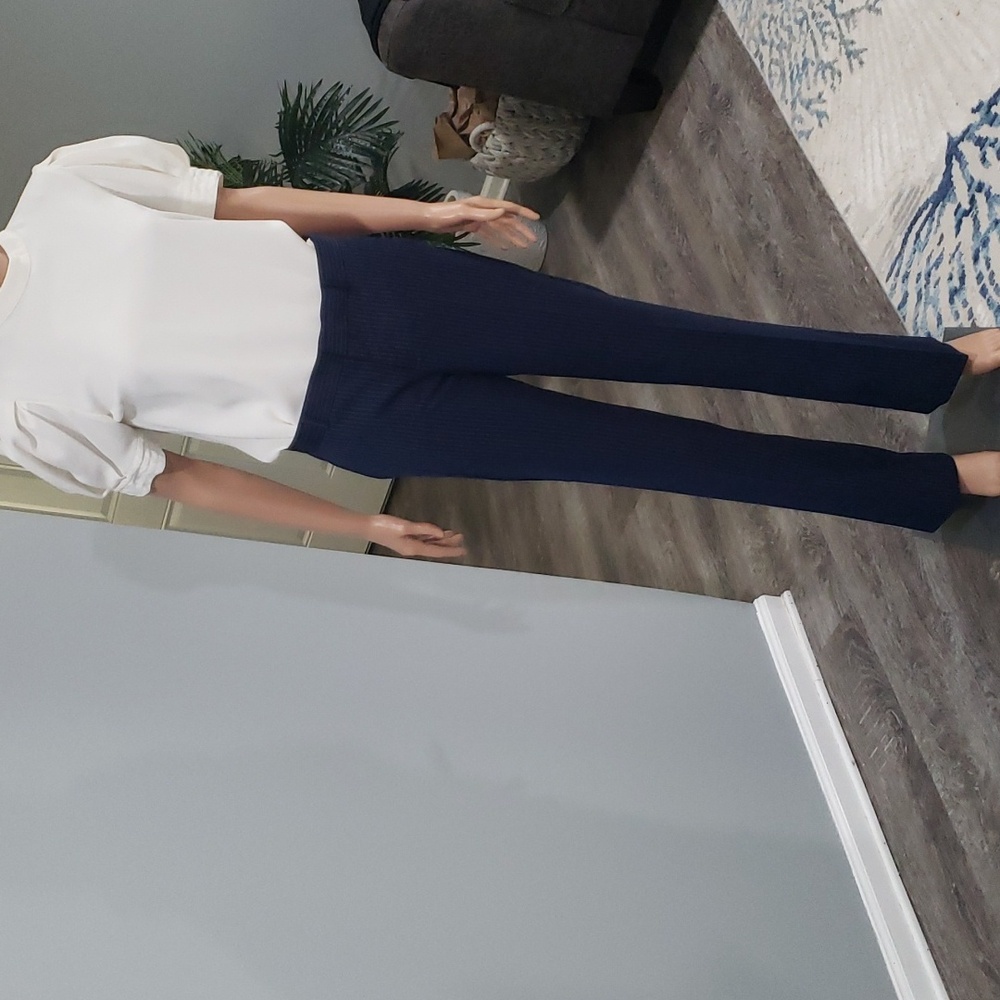 Banana  Republic 2 navy and white